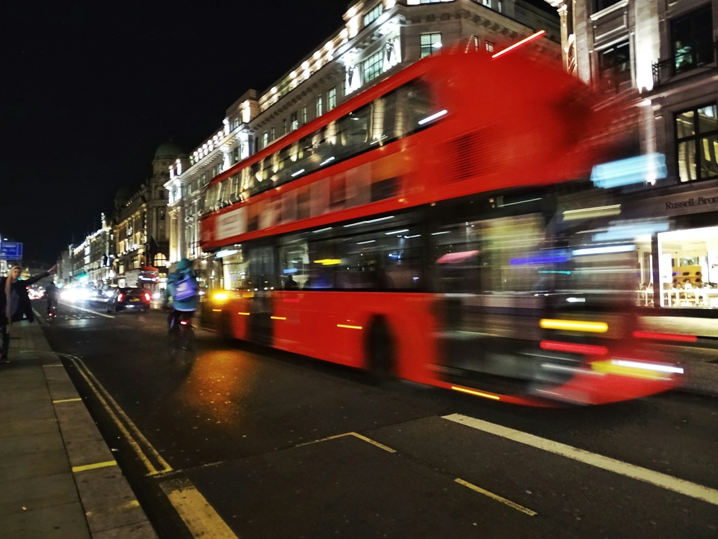 Takeaway or Dine-In: The FlavoursOnWheels Experience